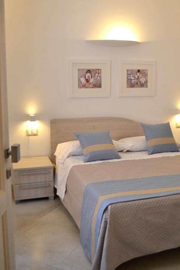 Domo'E Sorres Hotel Олбия Екстериор снимка