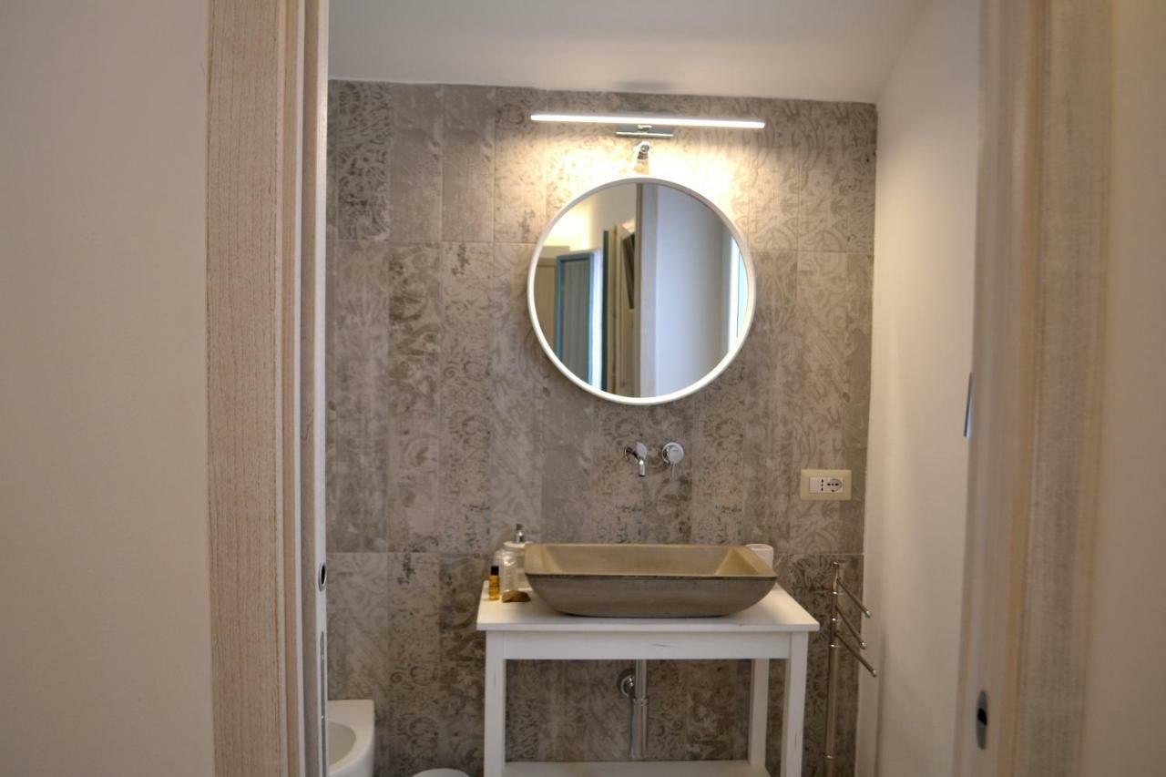 Domo'E Sorres Hotel Олбия Екстериор снимка